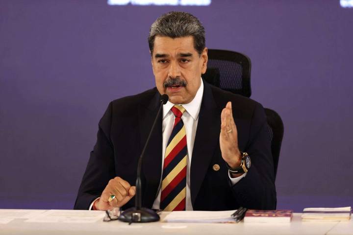 Maduro denuncia que 1,200 misiles de Estados Unidos “apuntan” a Venezuela – NotiCel 