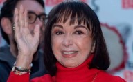 Maria Antonieta de las Nieves sufre caída durante visita al Teatro