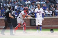 Mets fall out of playoff position with another series loss