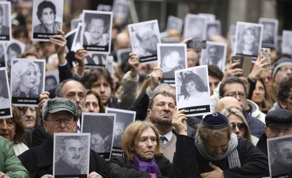 La Cámara Federal confirmó el juicio en ausencia en la causa AMIA