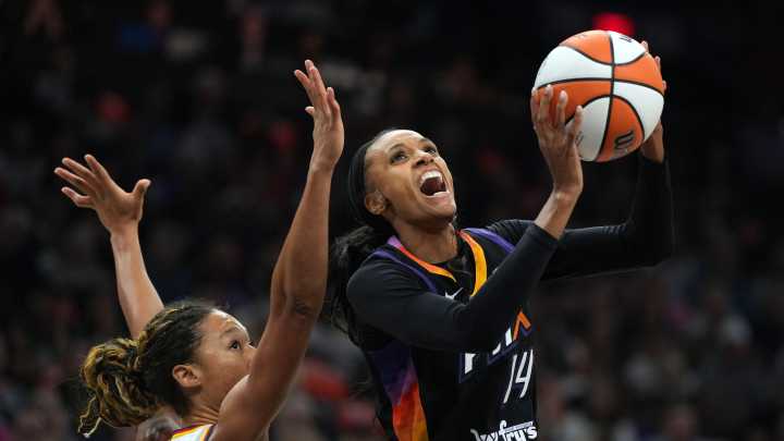 Caitlin Clark, DeWanna Bonner exchange words in Fever