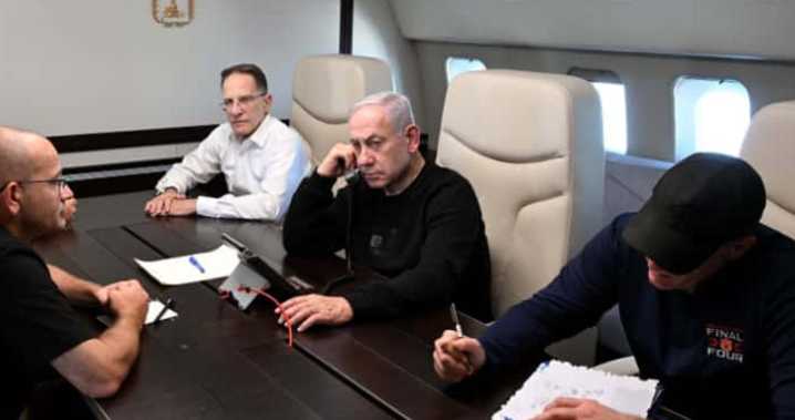 Netanyahu realizó desvíos en su vuelo hacia EEUU ante amenaza de arresto por crímenes de guerra