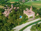 El espectacular castillo que fascinaba a Giorgio Armani, el fantasma del cocinero y el restaurante donde comía el diseñador