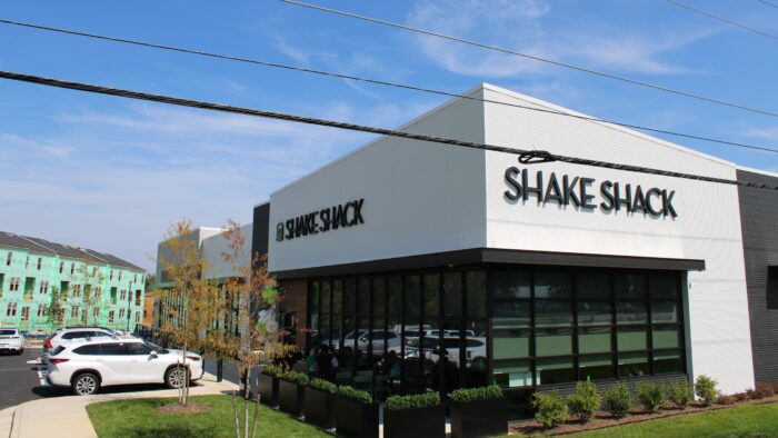 Shake Shack opens amid hundreds of apartments, condos rising at Short Pump crossroads
