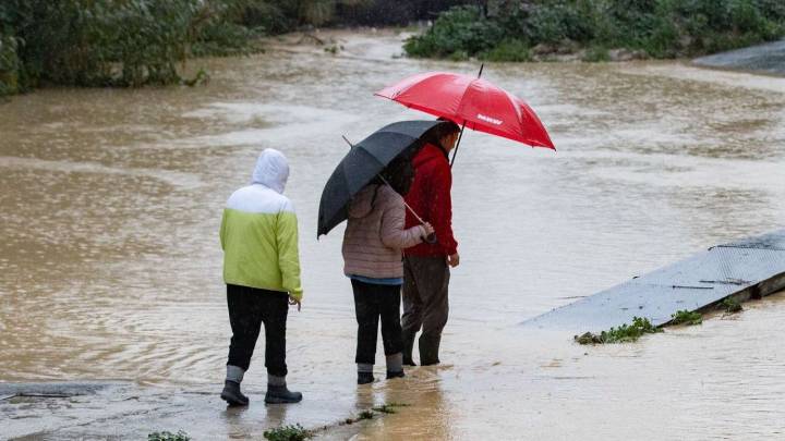 El este de España activa la alerta roja por borrasca extratropical