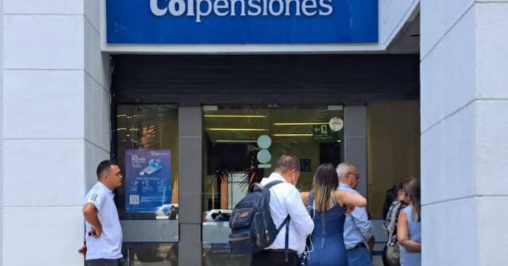 Gobierno ordena traslado masivo de trabajadores de alto riesgo a Colpensiones: lo que debe saber