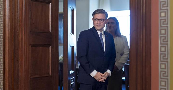 Trump to meet Monday with top four congressional leaders as government shutdown risk looms