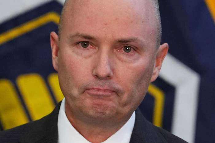 Utah's governor, in impassioned remarks, urges Americans to find 'off