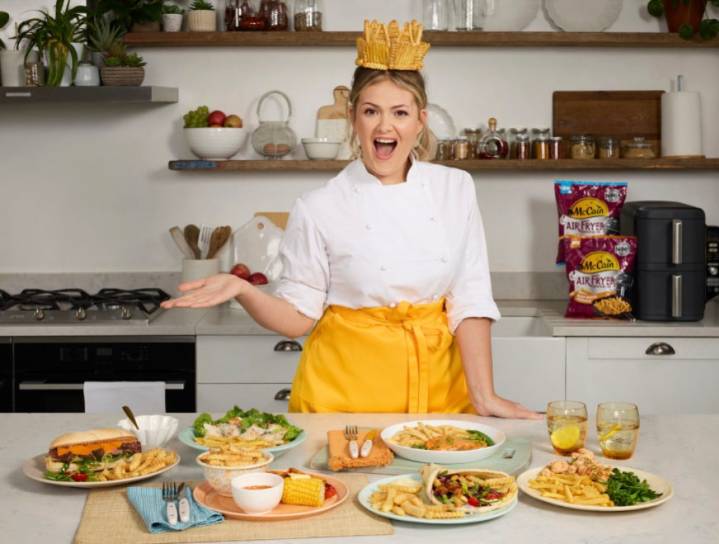 Beloved Culinary TV Personality Pregnant in Wake of Marriage Announcement