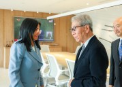 Delcy Rodríguez se reúne con arquitecto japonés Riken Yamamoto