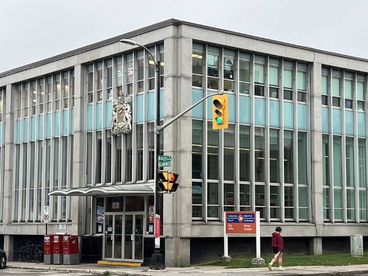 Kingstonians react as Canada Post set to reduce mail delivery service