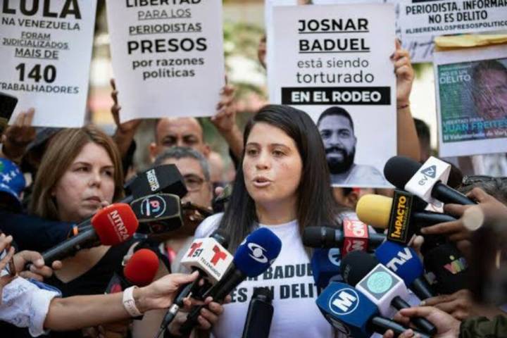 Andreina Baduel denuncia que en El Rodeo I se negaron a recibir medicinas para su hermano