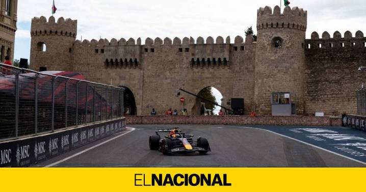 Verstappen arrebata la pole a Carlos Sainz en la 'qualy' con más banderas rojas de la historia de la F1