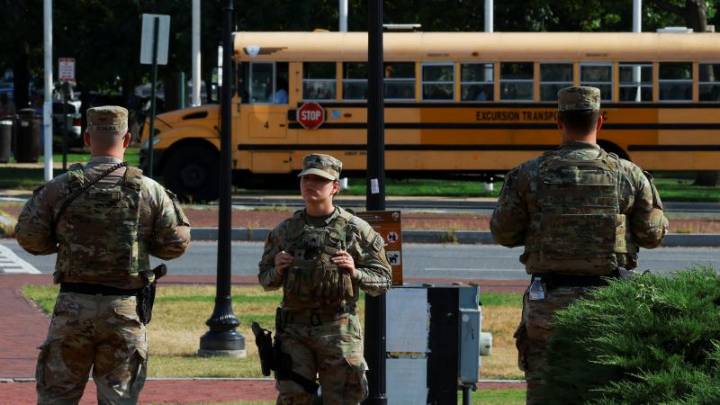 Parents navigate back to school amid fears of ICE and federal crackdowns in Washington