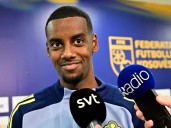 Slot drops huge Isak Liverpool debut hint as costly Wissa mistake highlighted