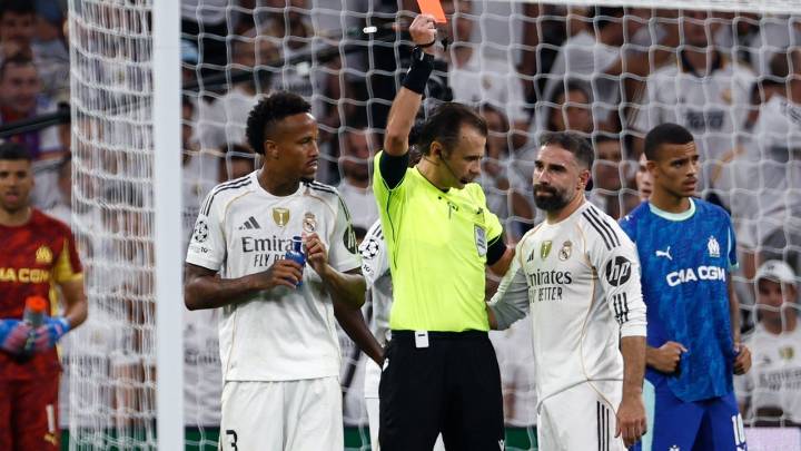 Así fue el cabezazo por el que Dani Carvajal fue expulsado en su regresó a la Champions League en el triunfo del Real Madrid