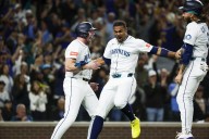 Deadspin | MLB roundup: Mariners, Yankees clinch playoff berths