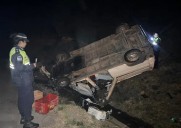 Accidente en El Mollar: médico perdió el control de su camioneta