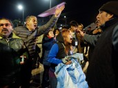 Incidentes en el cierre de la campaña libertaria: pedradas, golpes y un predio blindado para proteger a Milei