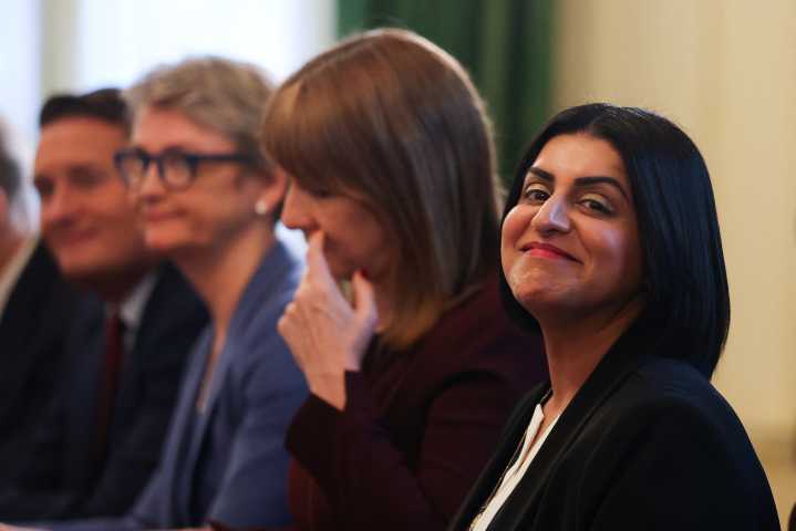 Labour to grant settled status only to working migrants
