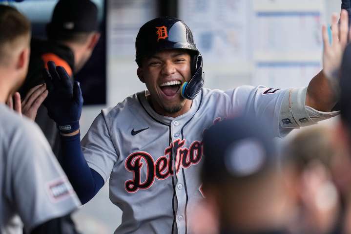 Tigers finally snap skid in Cleveland, cut magic number to 2