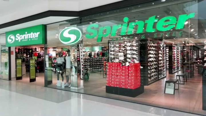 El bombazo de Sprinter en zapatillas Nike: el modelo clásico que nunca pasa de moda con un descuento increíble
