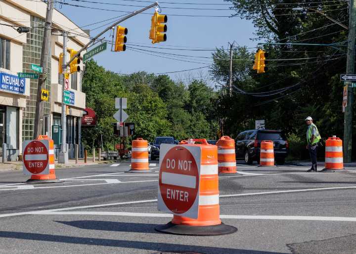 How is this recently redesigned Staten Island intersection handling back