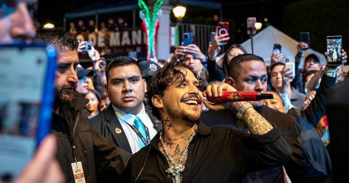 Nodal no fue a cumpleaños de su hija por cantar en Morelia, revelan