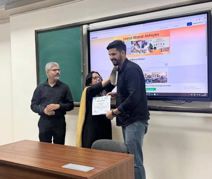 SMVDU faculty participates in workshop on Unnat Bharat Abhiyan 