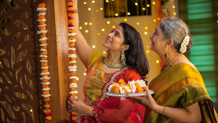 5 Floral Décor Tips For Navratri To Lend A Cheerful Festive Vibe To Your Home