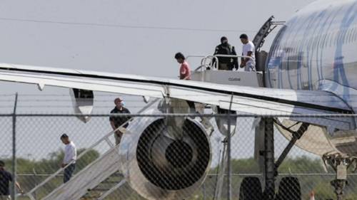 As Guatemalan kids sit in planes on tarmac, judge orders they stay in the US, for now