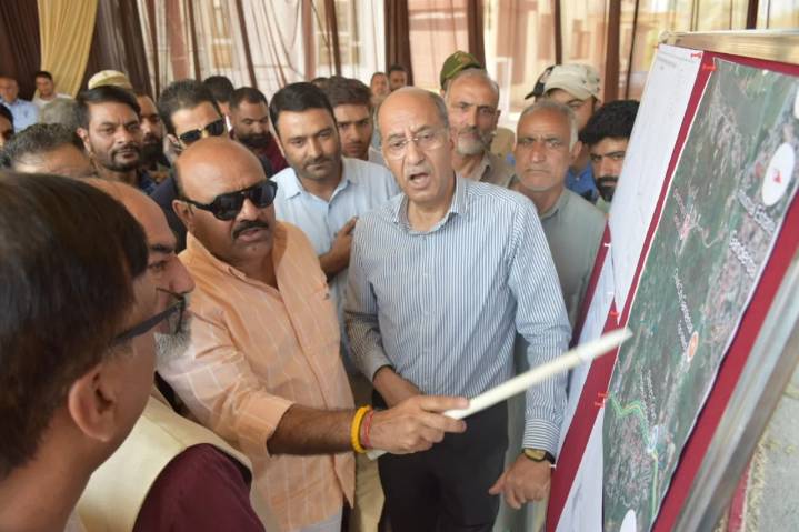 Dy. CM conducts extensive tour of Srinagar, Ganderbal districts