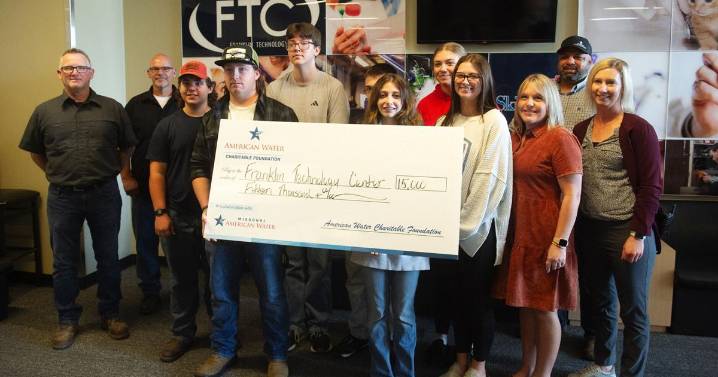 Missouri American Water presents $15,000 grant to Franklin Technical Center