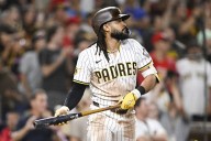 Deadspin | Padres top Reds on Fernando Tatis' walk-off sac fly
