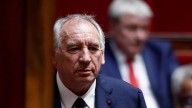 Francia se encierra en su laberinto