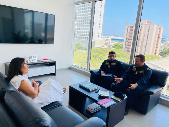 Dimar y Cámara de Comercio  impulsan la formalización y  competitividad del turismo  marítimo en el Magdalena