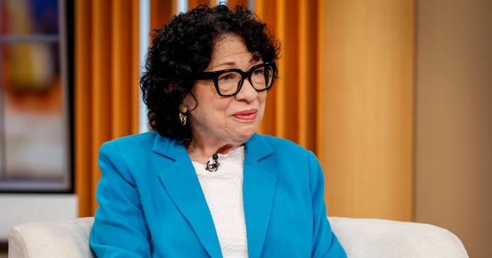 Justice Sotomayor questions if Americans know the difference between presidents and kings