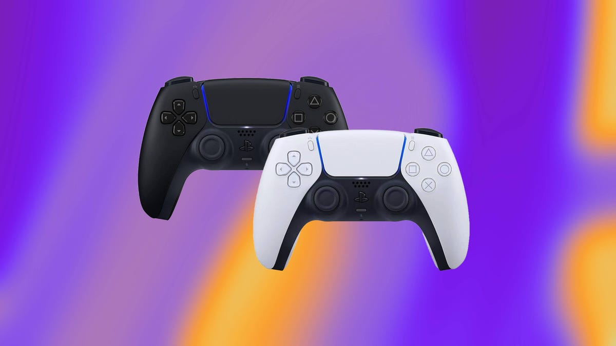 This PS5 Update Lets DualSense Controllers Pair With Multiple Devices at the Same Time