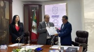 Entrega Salvador Calderón su Primer Informe de Gobierno en sesión de Cabildo
