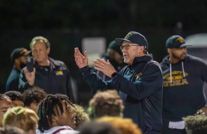 Kohler Becomes Winningest Coach In State History With 31-16 Victory Over Rainier Beach