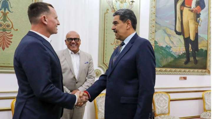 Enviado Especial de Trump a Venezuela se Reúne con Maduro: "Creo en Evitar la Guerra"