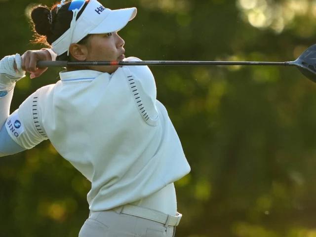 Chanettee takes two-shot lead in LPGA Queen City Championship