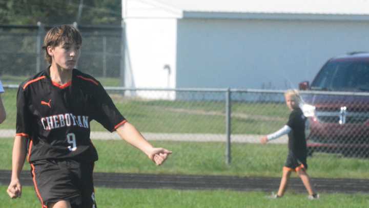 Vote now! Who should be Daily Tribune's Athlete of the Week?