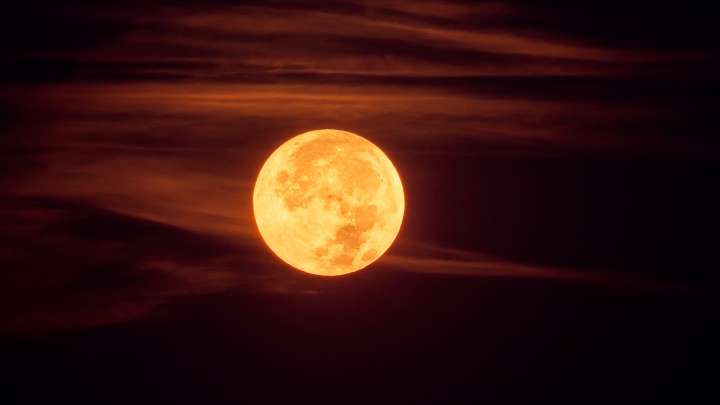The moon is rusting