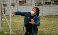 Quién en es el candidato que busca desafiar al mayor aliado de Milei en el fútbol