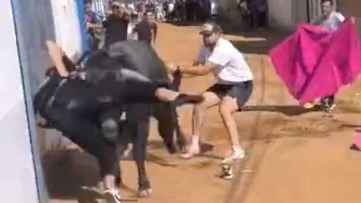Un menor queda inconsciente tras ser corneado varias veces en el encierro de Mocejón (Toledo)