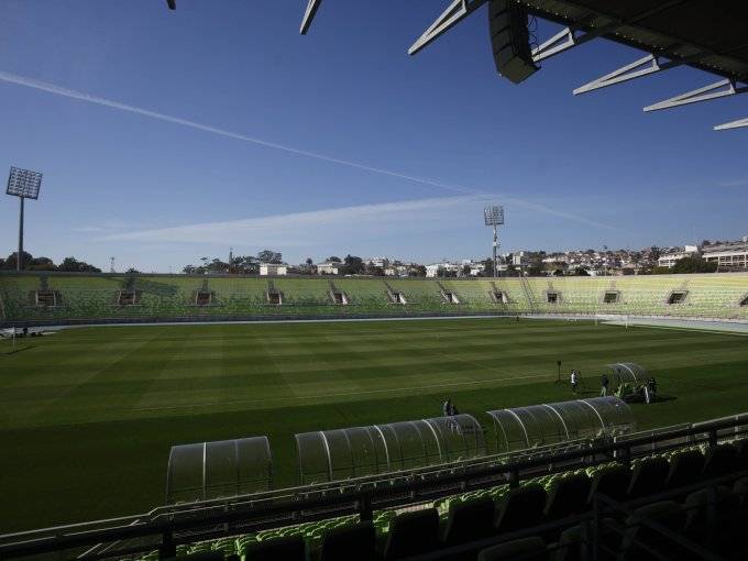 Entregan renovadas obras del estadio Elías Figueroa de Valparaíso para el Mundial Sub