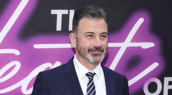 ¡Tensión en la pantalla! El futuro de Kimmel pende de un hilo tras su controvertida suspensión por sus declaraciones sobre Charlie Kirk.