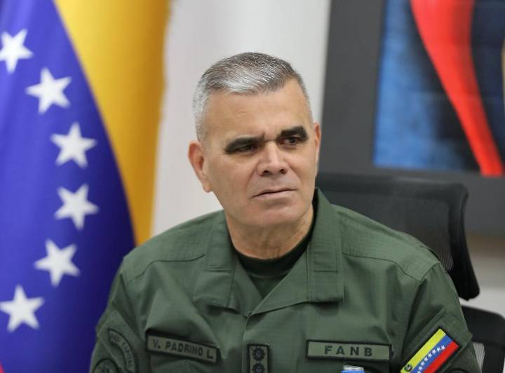 Venezuela anuncia maniobras militares en el Caribe