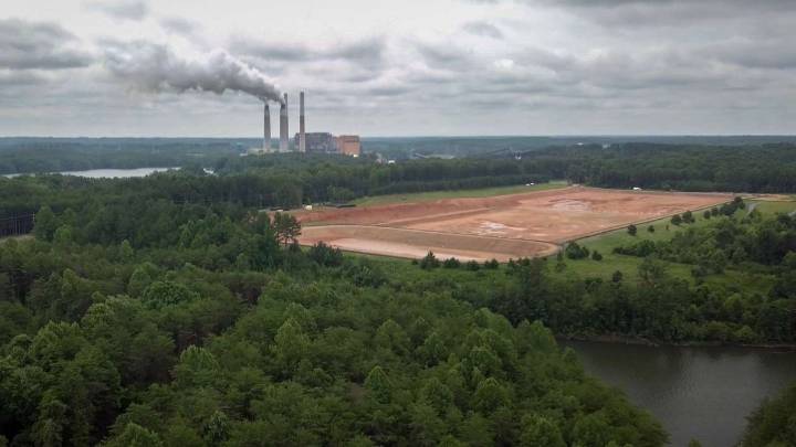 EPA Gives Polluters a Pass on Reporting Their Emissions
